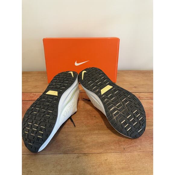 Nike React Infinity 4 GTX Women’s Running Shoes White/Yellow Size 8 - Picture 4 of 5